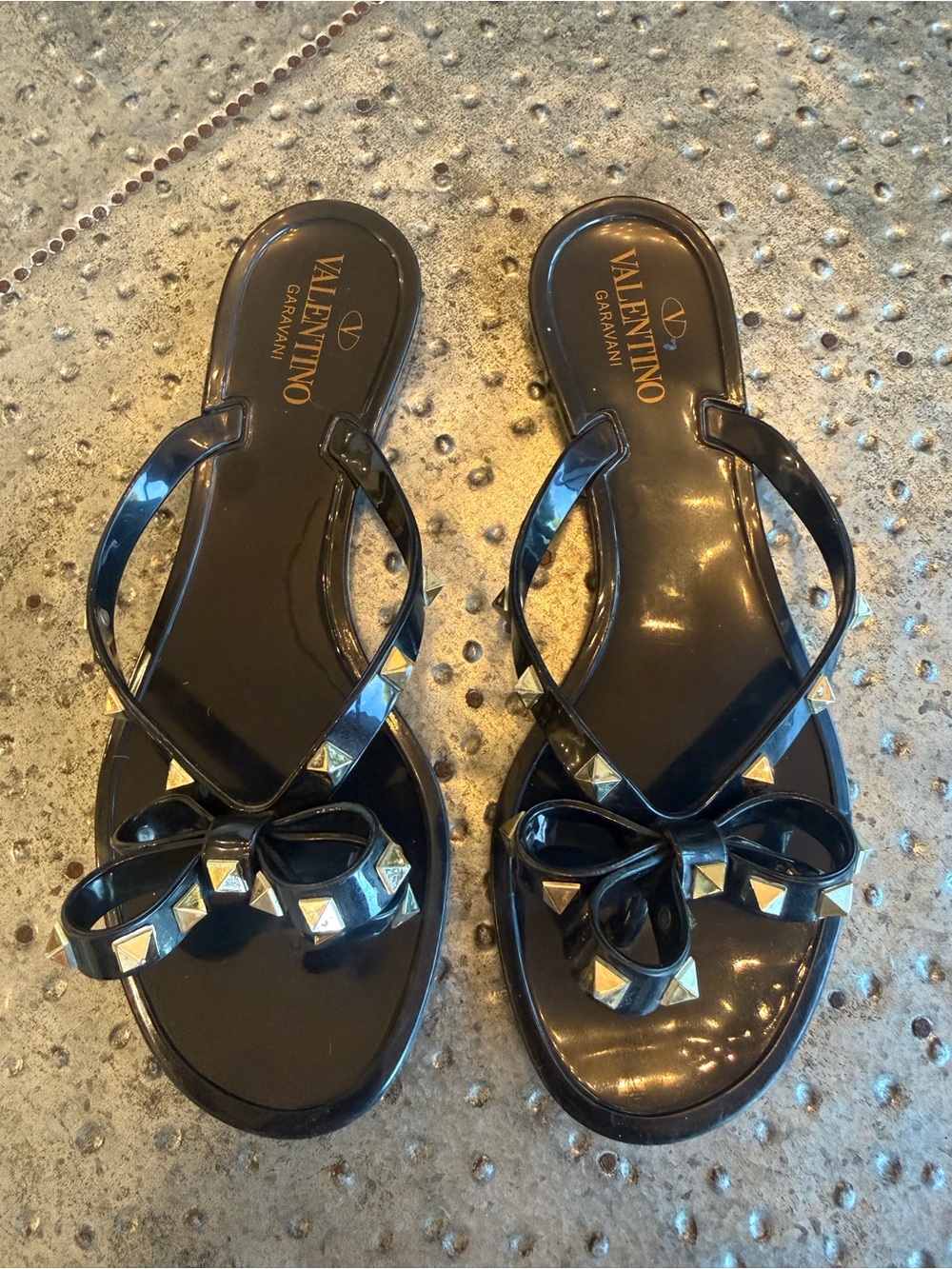 Valentino Garavani Black Gold Studded Bow Jelly Flip Flop Thong Sandals size 40